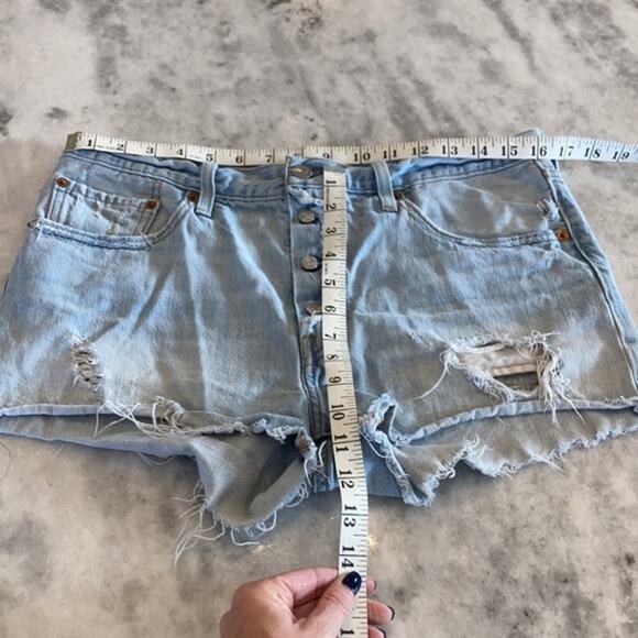 Levi Button Fly Shorts - Picture 8 of 8